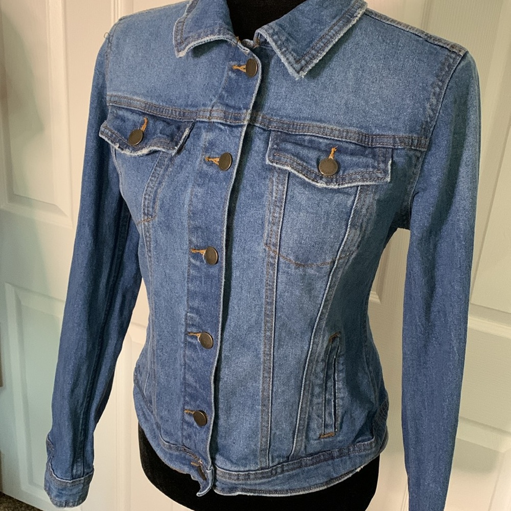 Universal Thread Jean Jacket - Picture 4 of 12